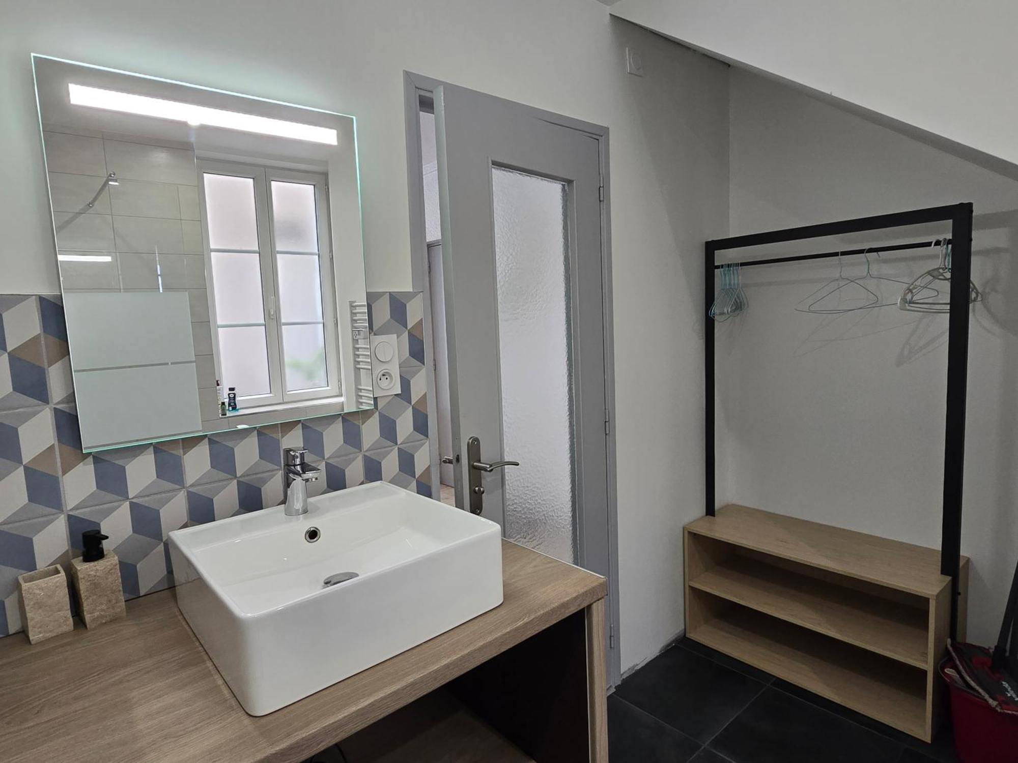 Appartement Au Calme Idealement Place A Macon. Екстер'єр фото